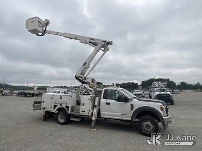 Altec AT41M, 46 ft, Articulating & Telescopic Material Handling Bucket Truck