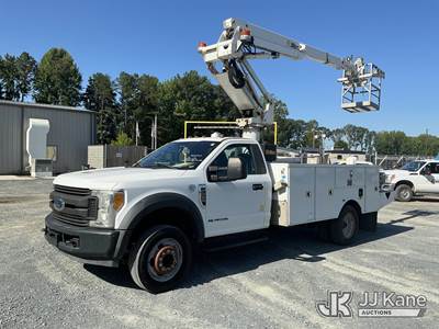 Altec AT235-P, 35 ft, Articulating & Telescopic Non-Insulated Cable Placing Bucket Truck