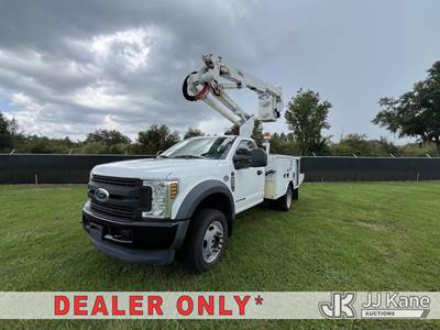 Altec AT37G, 42 ft, Articulating & Telescopic Bucket Truck