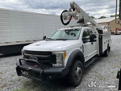 Altec AT40G, 45 ft, Articulating & Telescopic Bucket Truck