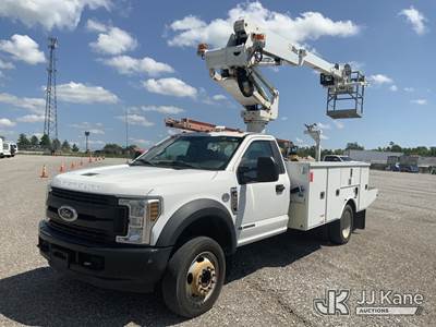 Altec AT235-P, 40 ft, Articulating & Telescopic Non-Insulated Bucket Truck