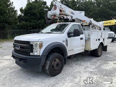Altec AT37G, 42 ft, Articulating & Telescopic Bucket Truck