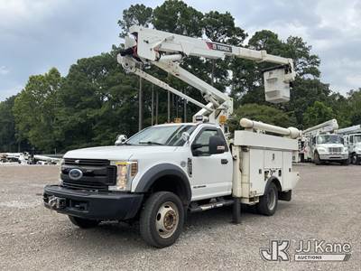 Terex LT40, 45 ft, Articulating & Telescopic Bucket Truck
