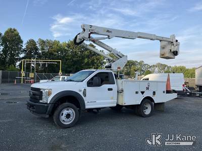 Altec AT37G, 42 ft, Articulating & Telescopic Bucket Truck