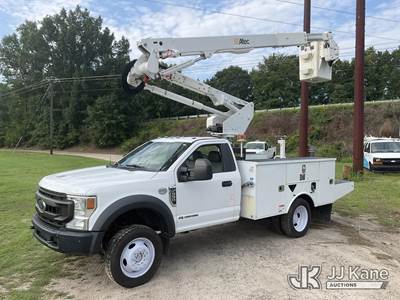 Altec AT40G, 45 ft, Articulating & Telescopic Bucket Truck