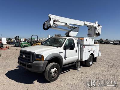 Altec AT37-G, 42 ft, Articulating & Telescopic Non-Insulated Bucket Truck