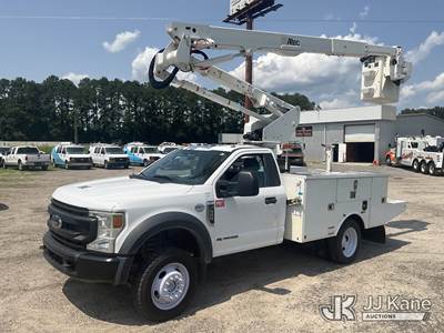 Altec AT40G, 45 ft, Articulating & Telescopic Bucket Truck
