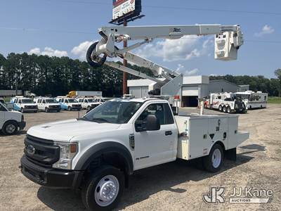 Altec AT40G, 400 Lb 45 ft, Articulating & Telescopic Bucket Truck