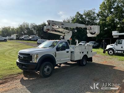 Altec AT37G, 42 ft, Articulating & Telescopic Bucket Truck