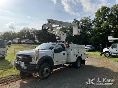 Altec AT37G, 40 ft, Articulating & Telescopic Bucket Truck