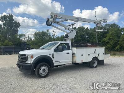 Altec AT238P, 43 ft, Articulating & Telescopic Non-Insulated Bucket Truck