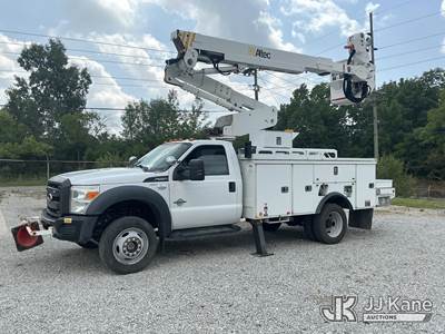 Altec AT40M, 45 ft, Articulating & Telescopic Material Handling Bucket Truck