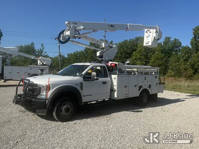 Altec AT40G, 45 ft, Articulating & Telescopic Bucket Truck