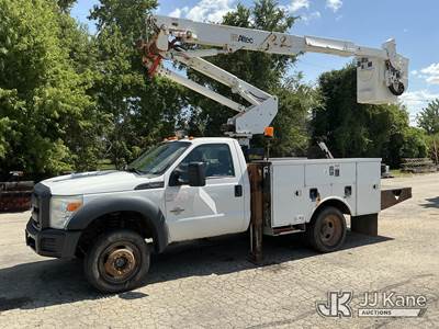 Altec AT37G, 42 ft, Articulating & Telescopic Bucket Truck