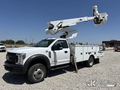Altec AT41M, 46 ft, Articulating & Telescopic Material Handling Bucket Truck