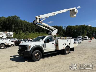 Altec AT40G, 45 ft, Articulating & Telescopic Bucket Truck