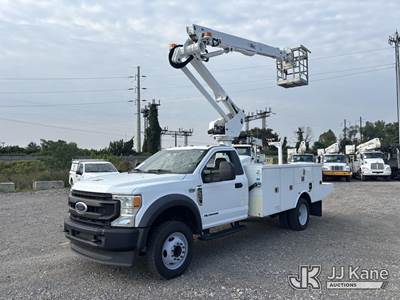 Altec AT238P, 43 ft, Articulating & Telescopic Non-Insulated Bucket Truck