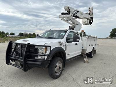 Altec AT41M, 47 ft, Articulating & Telescopic Material Handling Bucket Truck