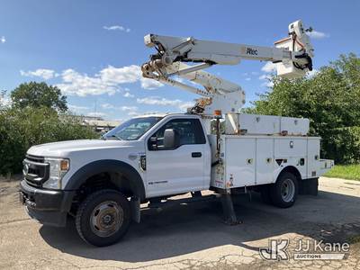 Altec AT41M, 46 ft, Articulating & Telescopic Material Handling Bucket Truck