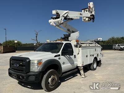 Altec AT41M, 46 ft, Articulating & Telescopic Material Handling Bucket Truck