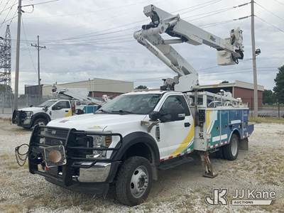 Altec AT41M, 46 ft, Articulating & Telescopic Material Handling Bucket Truck