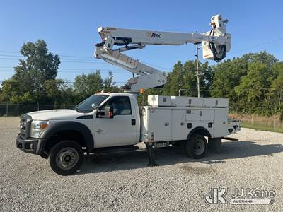Altec AT40M, 45 ft, Articulating & Telescopic Material Handling Bucket Truck