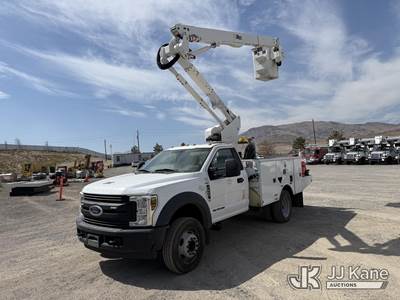 Altec AT40G, 46 ft, Articulating & Telescopic Bucket