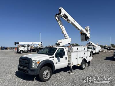 Altec AT40-M, 45 ft, Articulating & Telescopic Material Handling Bucket Truck