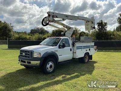 Altec AT37G, 42 ft, Articulating & Telescopic Bucket Truck