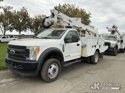 Altec AT37G, 42 ft, Articulating & Telescopic Bucket Truck