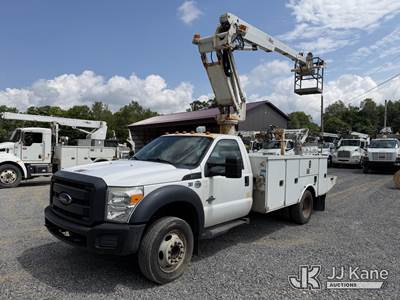 Altec AT235, 40 ft, Articulating & Telescopic Non-Insulated Bucket Truck
