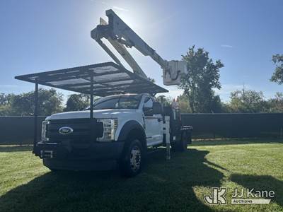 Terex LT40, 45 ft, Articulating & Telescopic Bucket Truck