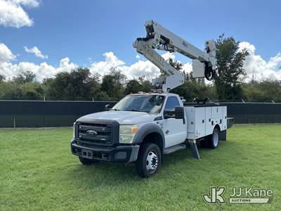 Altec AT40M, 45 ft, Articulating & Telescopic Material Handling Bucket Truck