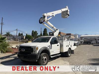 Altec AT37G, 42 ft, Articulating & Telescopic Bucket Truck