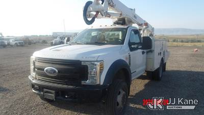 Altec AT40G, 45 ft, Articulating & Telescopic Bucket Truck
