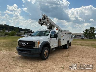 Altec AT40G, 45 ft, Articulating & Telescopic Bucket Truck