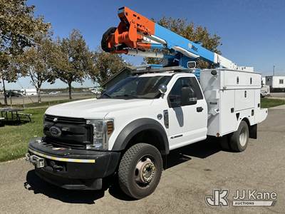 Altec AT40G, 45 ft, Articulating & Telescopic Bucket Truck