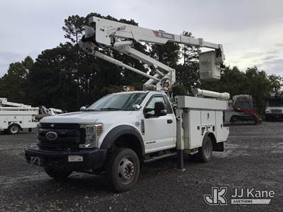 Terex LT40, 45 ft, Articulating & Telescopic Bucket Truck