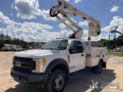 Altec AT37G, 42 ft, Articulating & Telescopic Bucket Truck