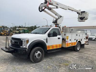 Altec AT37G, 42 ft, Articulating & Telescopic Bucket Truck