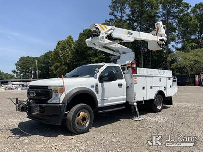 Altec AT41M, 46 ft, Articulating & Telescopic Material Handling Bucket Truck