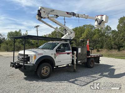 Terex LT40, 45 ft, Articulating & Telescopic Bucket Truck