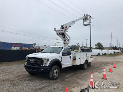 Altec AT235-P, 40 ft, Articulating & Telescopic Non-Insulated Cable Placing Bucket Truck