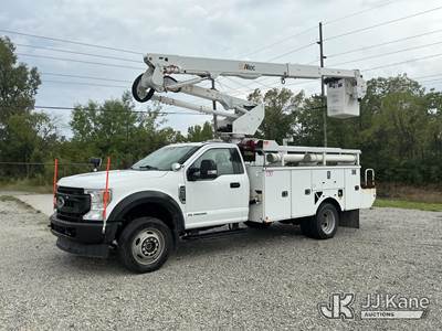 Altec AT40G, 45 ft, Articulating & Telescopic Bucket Truck