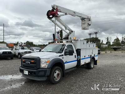 Altec AT40G, 45 ft, Articulating & Telescopic Bucket Truck
