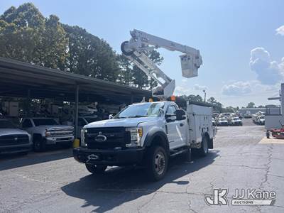 Altec AT40G, 45 ft, Articulating & Telescopic Bucket Truck