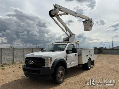 Altec AT40G, 45 ft, Articulating & Telescopic Bucket Truck