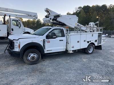 Altec AT41MH, 45 ft, Articulating & Telescopic Material Handling Bucket Truck