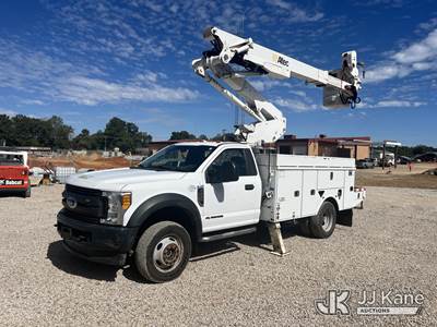 Altec AT41M, 46 ft, Articulating & Telescopic Material Handling Bucket Truck