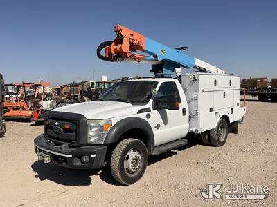 Altec AT37G, 350 Lb 42 ft, Articulating & Telescopic Bucket Truck